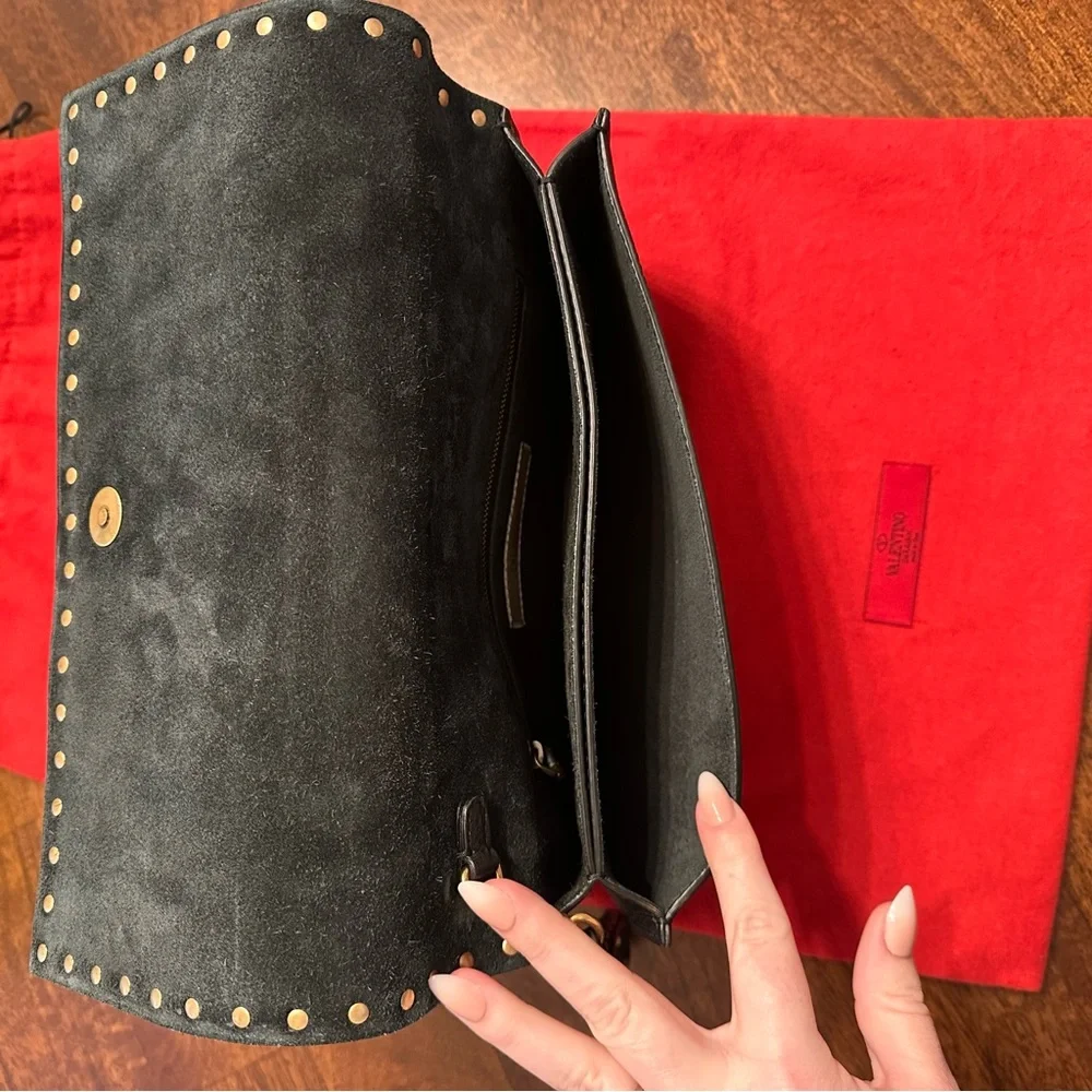 Valentino Garavani Rockstud calfskin leather clutch bag with beaded handle w COA